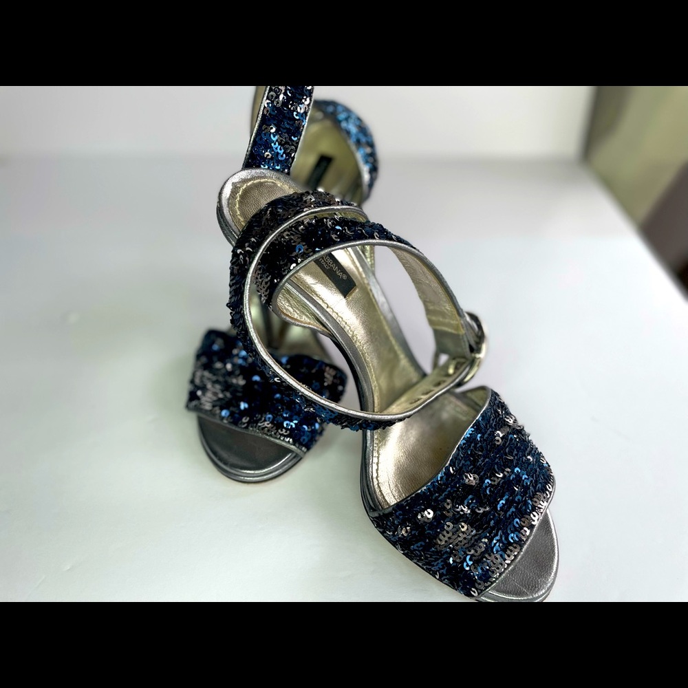 Dolce & Gabbana sequence size 38 1/2 pump